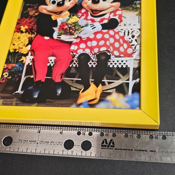 Vtg Minnie Mickey Mouse Disney World Framed Picture 8x10 1990s Yellow - Picture 4 of 4